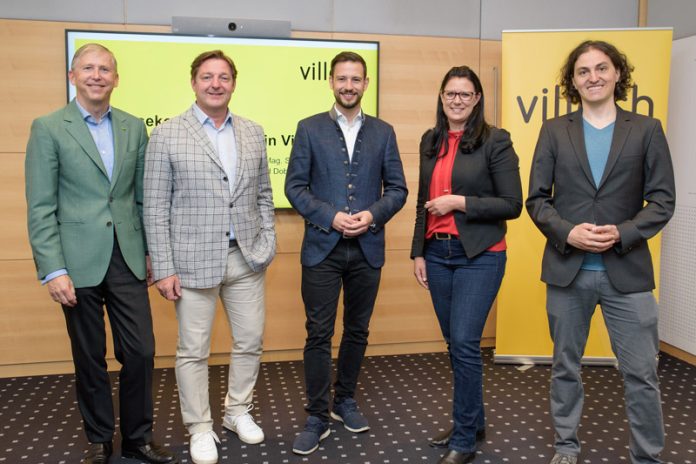Von links Ludwig Richard, Leiter Firmengruppe Dr. Richard, Bürgermeister Günther Albel, Landesrat Sebastian Schuschnig, Landesrätin Sara Schaar und Verkehrsreferent Stadtrat Gerald Dobernig. Foto: Stadt Villach/Adrian Hipp