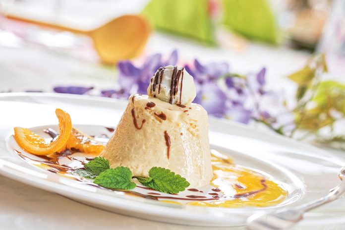Das Grand Manier Parfait ist ein super leckeres Dessert und die Zubereitung recht einfach.