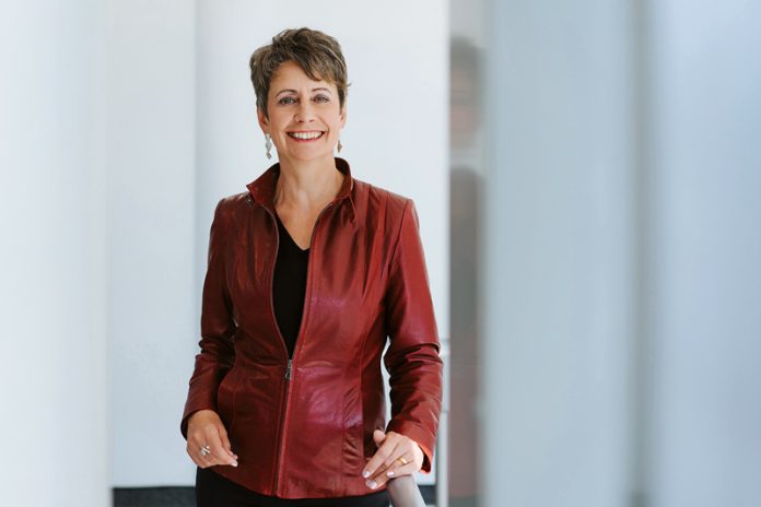 Infineon-Vorstandsvorsitzende Sabine Herlitschka: „Mit dem neuen Lehrlingscampus setzen alle Partner ein Zeichen für die Zukunft.“ Foto: Infineon Austria