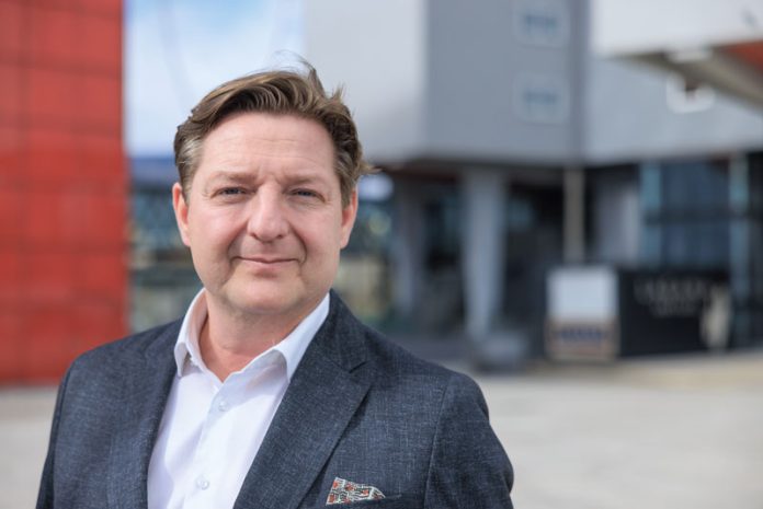 Bürgermeister Günther Albel: „Es war ein harter Kampf für Hunderte neue, geförderte Wohnungen.“Foto: Stadt Villach/Simone Attisani