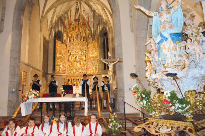 Mit der Marienfeier „Festa dell‘ Assunta“ in der örtlichen Pfarrkirche wurde der Kindergarten Pontebba/Pontafel unterstützt.Foto: Kanaltaler Kulturverein