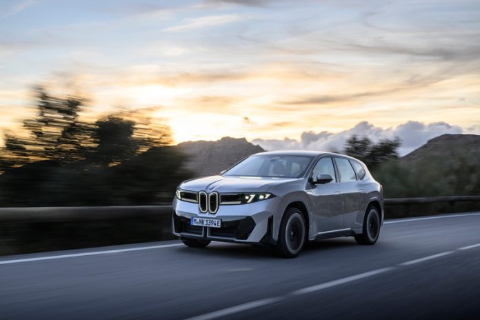 AutoFrey startet mit dem BMW iX3 in eine neue Ära der Fahrfreude.Foto: BMW