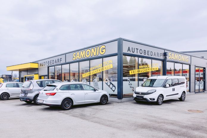 Autobedarf-Samonig-Markenzeichen: Beste, freundliche Beratung, moderne Fachwerkstätte für alle Automarken, umfangreiches Ersatzteillager und großzügiger, bestens bestückter Verkaufsraum.Fotos: Marta Gillner