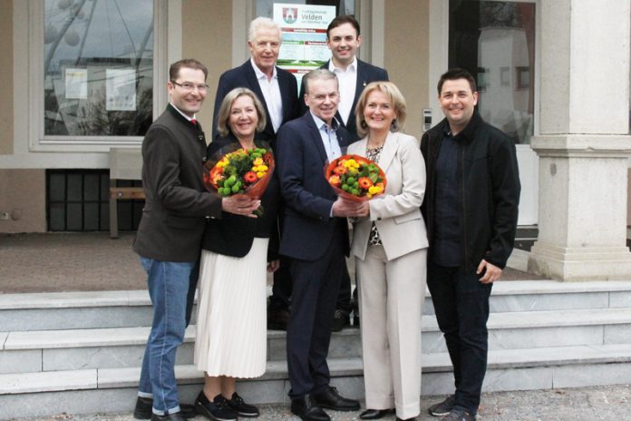 Personelle Weichenstellungen: Von links Vorsitender Gerd Kurath, Birgit Fischer, Ferdinand Vouk, Bürgermeisterin Margit Heissenberger, Markus Fantur; hinten Helmut Steiner und Sandro Spemdier. Foto: SPÖ Velden
