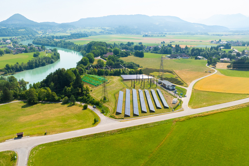 Die Photovoltaikanlage in Mühlbach (Gemeinde St. Jakob/Rosental) ist ein von der Kelag fertiggestelltes Projekt zur Förderung der Energiewende und zur Stärkung der regionalen Energieversorgung.
